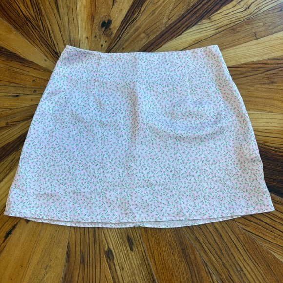 Princess Polly Dresses & Skirts - Princess Polly Pink Floral Mini Skirt Womens Size 2 Short Fitted Cute